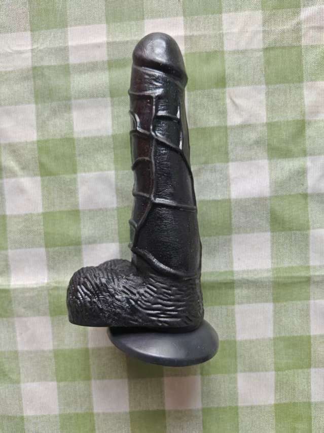 Black manual dildo(قضيب اصطناعي أسود يدوي)