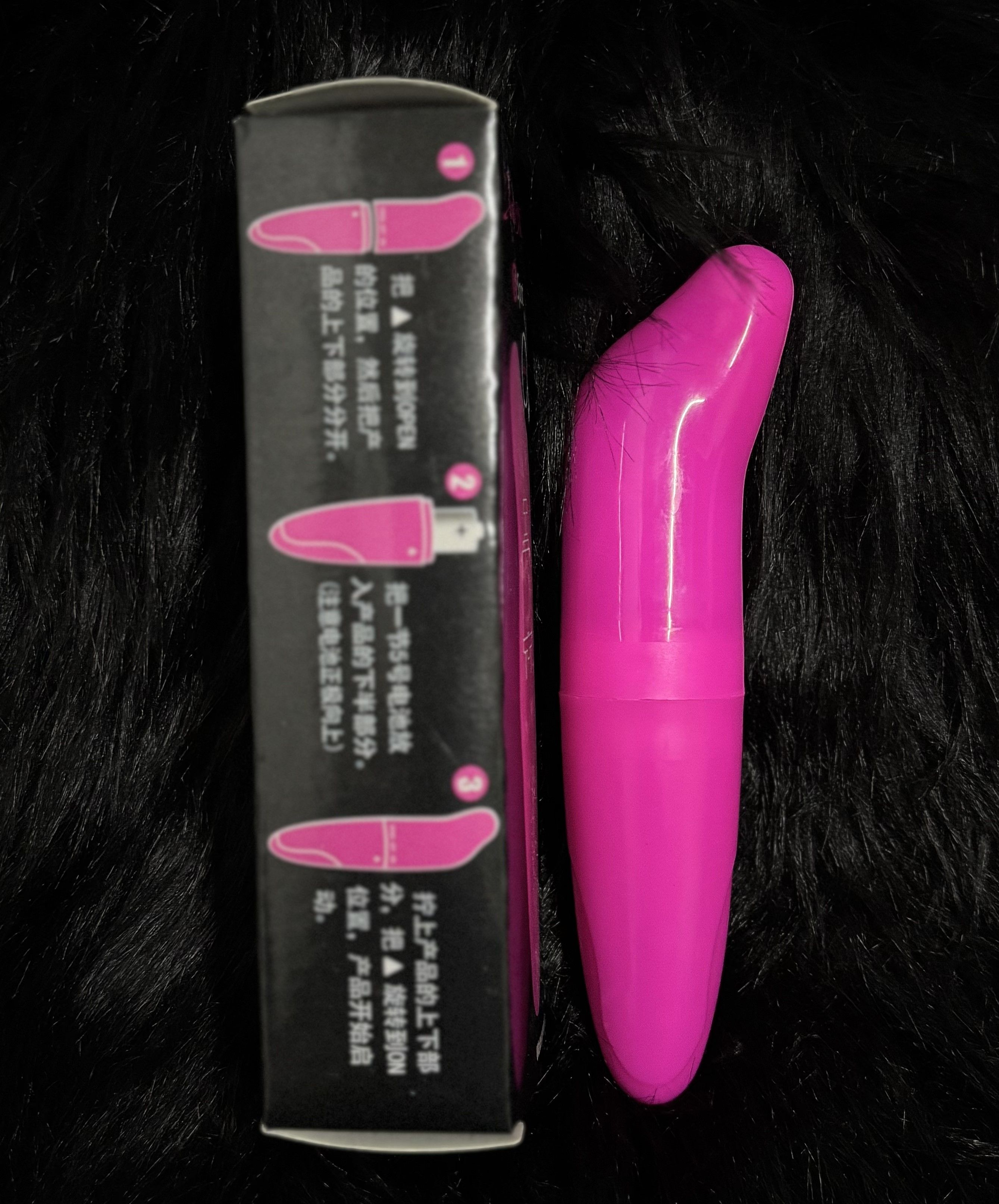 Mini Dolphin Curved Vibrating Massager – Contoured Design, Twist Control & Waterproof Portability
