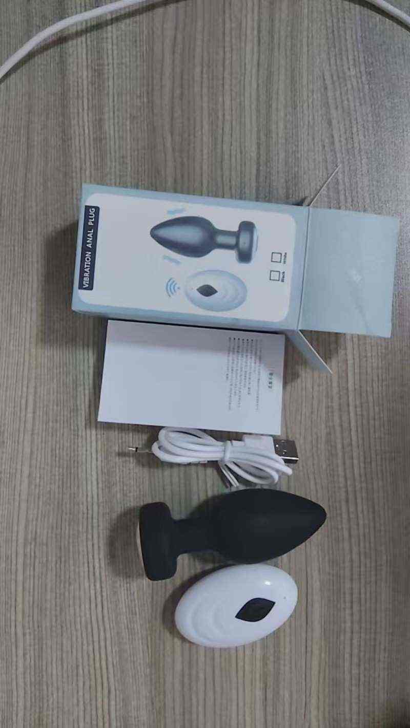 Anal plug na wireless, de-kuryente, at istilong diyamante